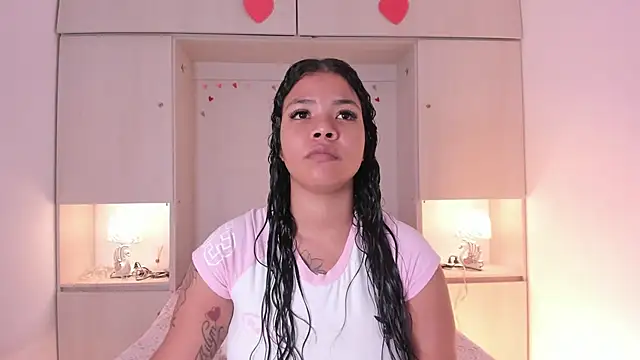 SophiaaStone online show from May 15, 12:12 pm