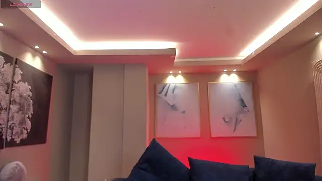 LindseyCox online show from October 9, 4:21 am