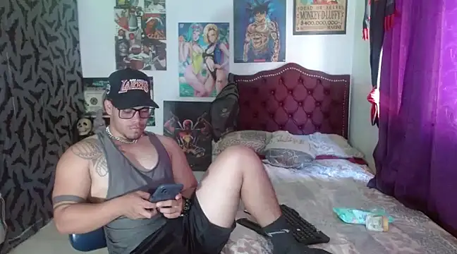 Snapshot of Danielsbigcum chatting on December 2, 1:57 pm Danielsbigcum online show from December 2, 1:57 pm