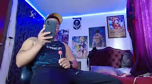 Snapshot of Danielsbigcum chatting on February 8, 1:54 pm Danielsbigcum online show from February 8, 1:54 pm