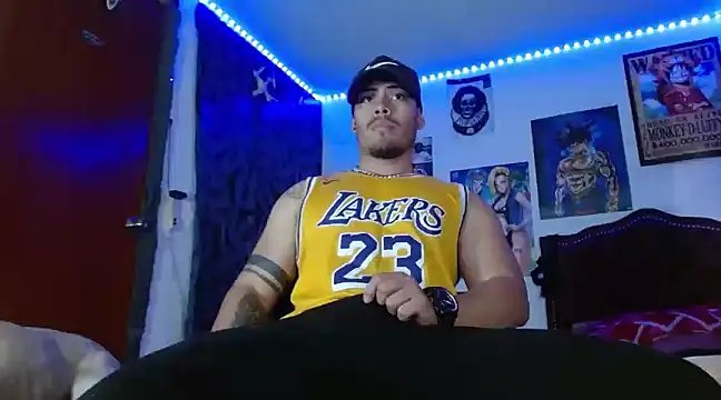 Snapshot of Danielsbigcum chatting on February 21, 1:44 pm Danielsbigcum online show from February 21, 1:44 pm
