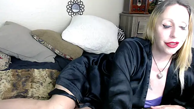 Snapshot of Lourdesnoir@xh chatting on March 1, 8:05 am Lourdesnoirxh online show from March 1, 8:05 am