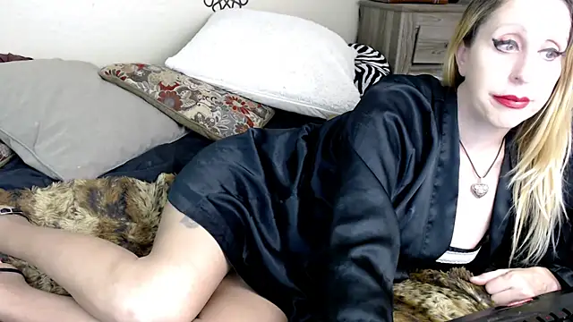 Snapshot of Lourdesnoir@xh chatting on March 2, 5:41 am Lourdesnoirxh online show from March 2, 5:41 am