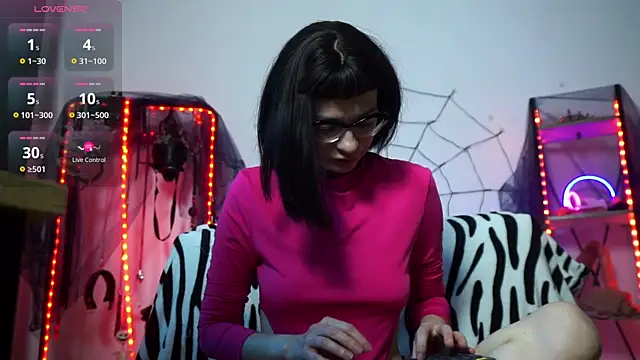 Snapshot of CyberXGoddess chatting on November 10, 11:31 am CyberXGoddess online show from November 10, 11:31 am