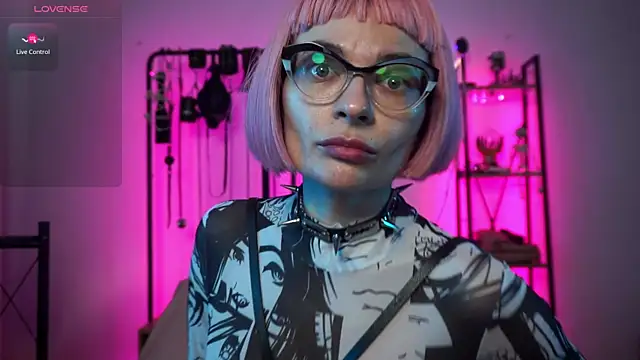 Snapshot of CyberXGoddess chatting on November 21, 11:31 am CyberXGoddess online show from November 21, 11:31 am