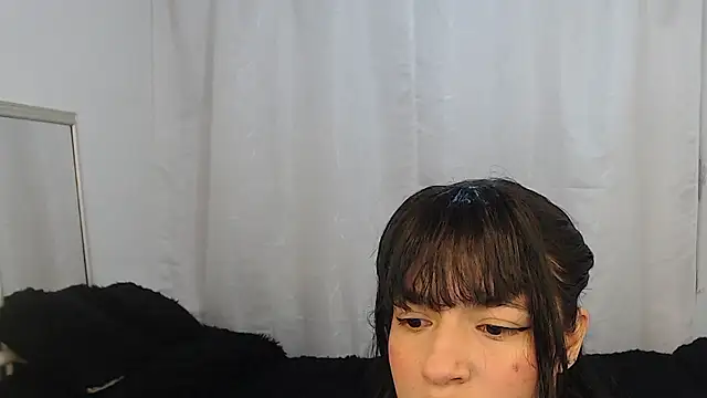 Snapshot of Liz_Galactic chatting on January 16, 7:12 am Liz Galactic online show from January 16, 7:12 am