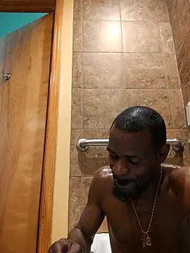 Maculine Stayr online show from March 19, 7:17 pm