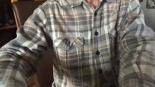 Snapshot of owlbimaik@xh chatting on January 16, 11:36 am owlbimaikxh online show from January 16, 11:36 am