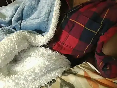 Snapshot of SHENOY3 chatting on January 2, 2:02 pm SHENOY3 online show from January 2, 2:02 pm