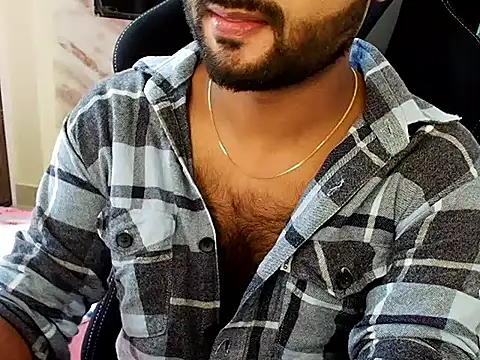 Snapshot of SHENOY3 chatting on October 9, 4:32 am SHENOY3 online show from October 9, 4:32 am