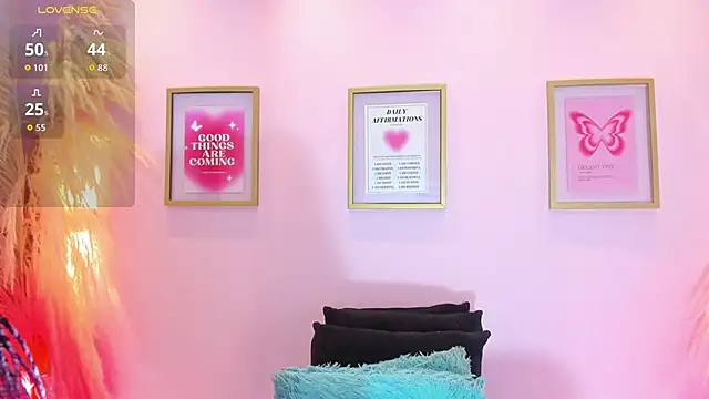 EmmySweett online show from October 21, 8:09 pm