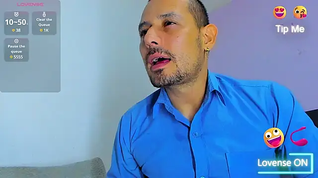 Snapshot of jhonyalzate2 chatting on December 15, 8:41 am jhonyalzate2 online show from December 15, 8:41 am