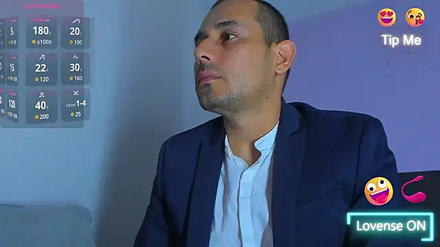 Snapshot of jhonyalzate2 chatting on January 9, 2:33 am jhonyalzate2 online show from January 9, 2:33 am