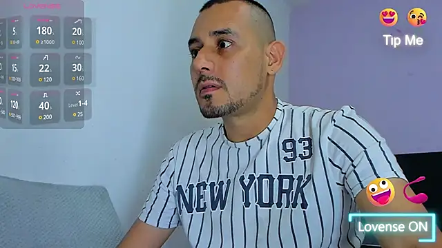 Snapshot of jhonyalzate2 chatting on January 15, 1:12 am jhonyalzate2 online show from January 15, 1:12 am