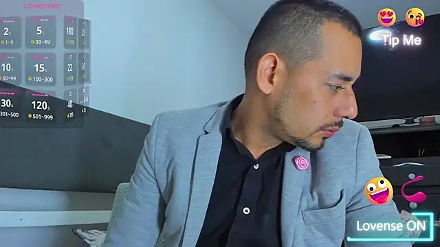 Snapshot of jhonyalzate2 chatting on January 24, 2:18 am jhonyalzate2 online show from January 24, 2:18 am