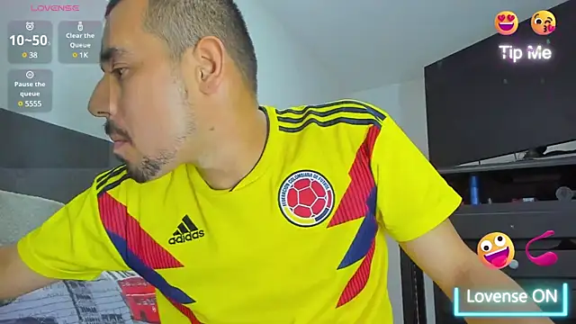 Snapshot of jhonyalzate2 chatting on January 29, 3:01 am jhonyalzate2 online show from January 29, 3:01 am