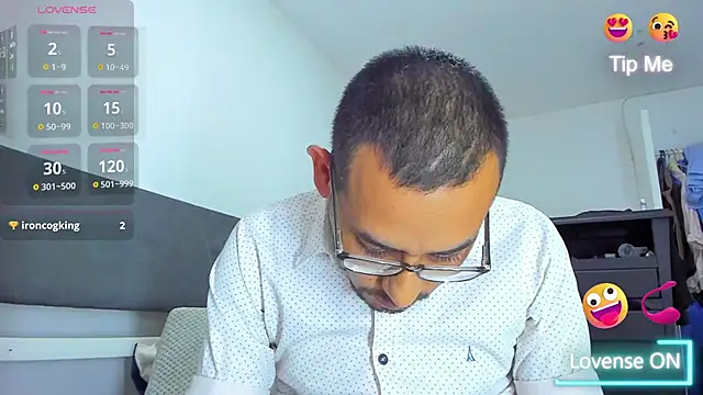 Snapshot of jhonyalzate2 chatting on January 30, 3:33 am jhonyalzate2 online show from January 30, 3:33 am