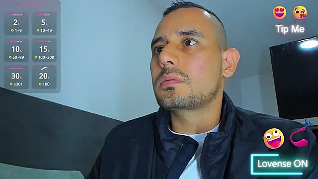 Snapshot of jhonyalzate2 chatting on February 4, 11:49 pm jhonyalzate2 online show from February 4, 11:49 pm