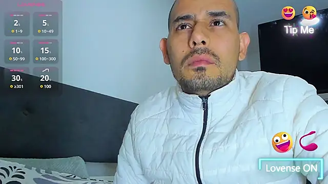 Snapshot of jhonyalzate2 chatting on February 7, 4:59 am jhonyalzate2 online show from February 7, 4:59 am