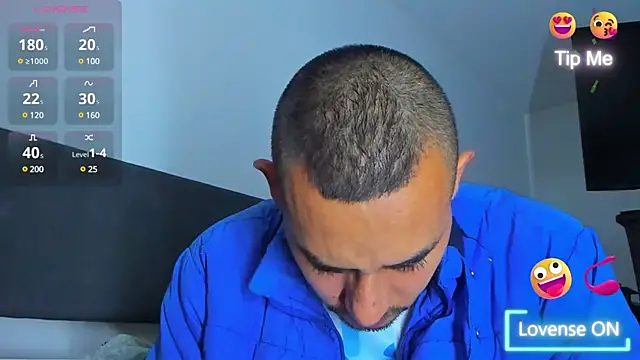 Snapshot of jhonyalzate2 chatting on February 17, 2:42 am jhonyalzate2 online show from February 17, 2:42 am