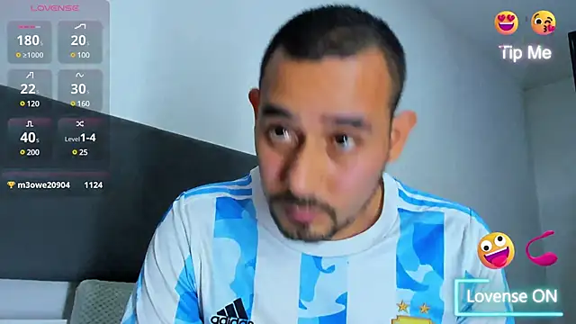 Snapshot of jhonyalzate2 chatting on March 12, 2:52 am jhonyalzate2 online show from March 12, 2:52 am