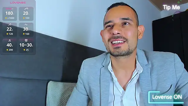 Snapshot of jhonyalzate2 chatting on September 13, 3:50 am jhonyalzate2 online show from September 13, 3:50 am