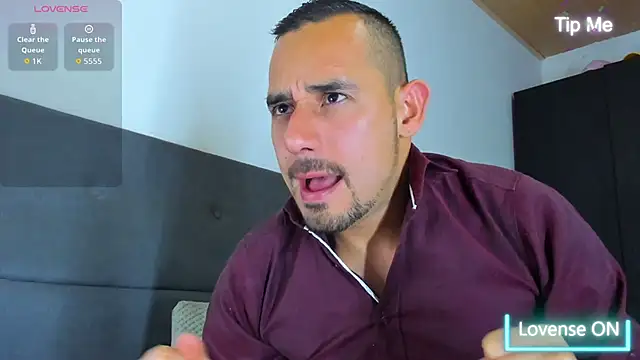 Snapshot of jhonyalzate2 chatting on September 14, 12:10 am jhonyalzate2 online show from September 14, 12:10 am