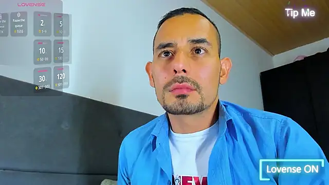 Snapshot of jhonyalzate2 chatting on October 7, 1:58 am jhonyalzate2 online show from October 7, 1:58 am