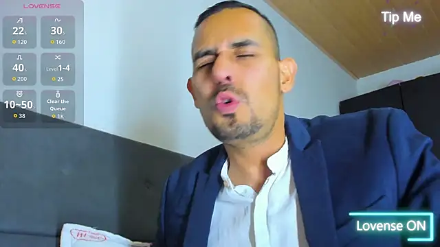 Snapshot of jhonyalzate2 chatting on October 18, 3:20 am jhonyalzate2 online show from October 18, 3:20 am