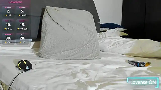 jhonyalzate2 online show from January 19, 2:59 am