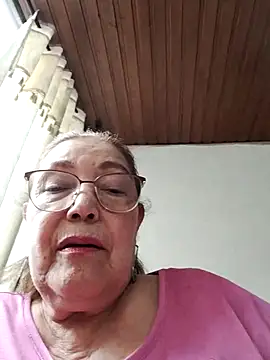 Vicky Rosse online show from May 8, 9:09 pm