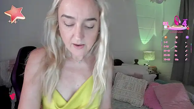 Snapshot of 1Sweetnina chatting on February 13, 9:00 pm 1Sweetnina online show from February 13, 9:00 pm