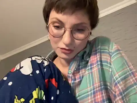 -CatchMe- online show from December 16, 10:15 pm