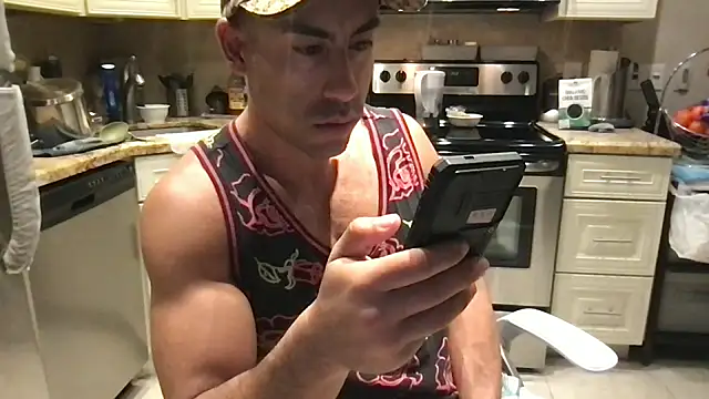 BigGuyMuscle online show from March 6, 11:45 pm