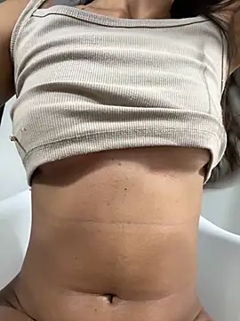 Snapshot of Betsy_Thonson chatting on October 21, 8:31 pm Betsy Thonson online show from October 21, 8:31 pm