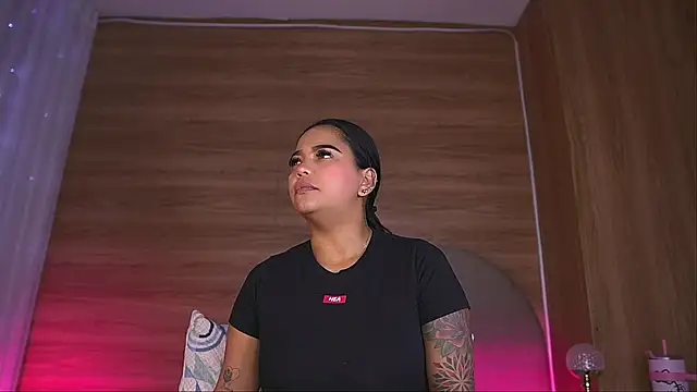 Snapshot of alexaa_walker chatting on March 31, 11:54 am alexaa walker online show from March 31, 11:54 am