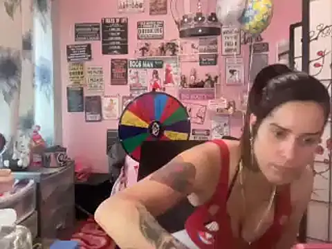 Snapshot of latinacubana chatting on December 28, 5:14 pm latinacubana online show from December 28, 5:14 pm