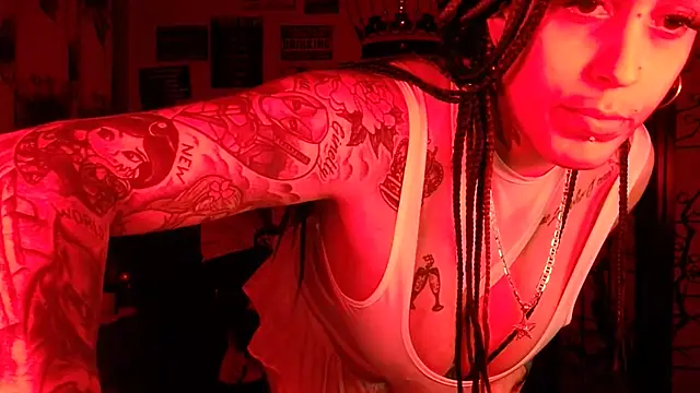 latinacubana online show from April 4, 7:06 am