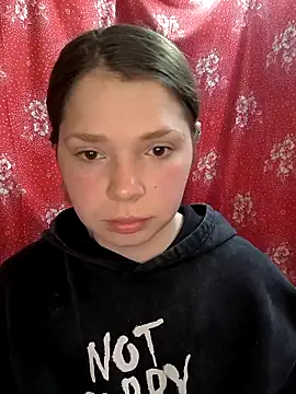 Zuli Kiska online show from April 3, 6:28 pm