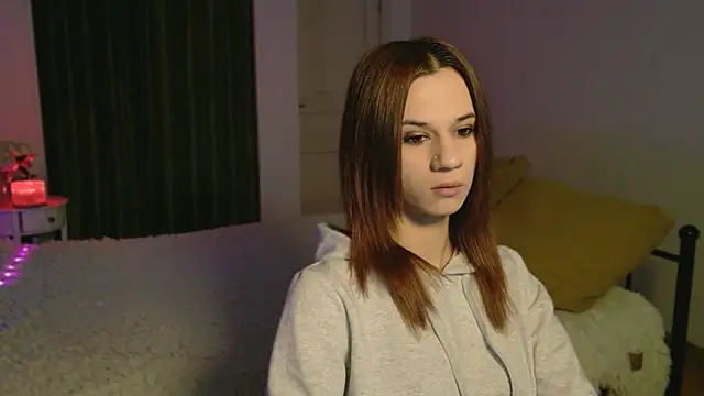 ItsAlisia online show from October 20, 5:52 am