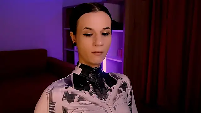 ItsAlisia online show from November 5, 1:33 pm