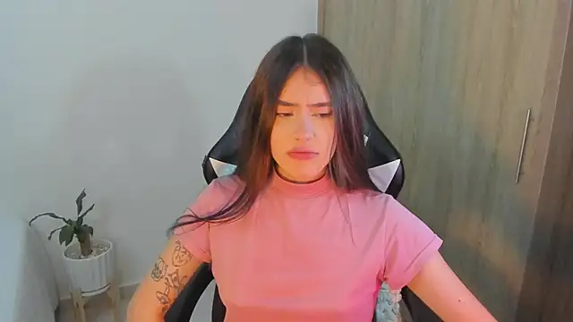 iriswest  online show from February 22, 2:28 am