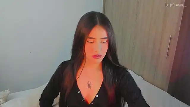 iriswest  online show from February 26, 10:42 pm