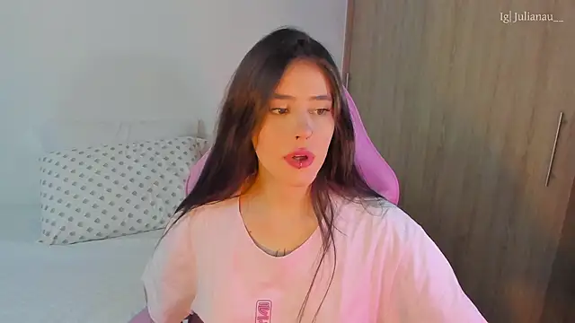 iriswest  online show from March 11, 11:26 pm