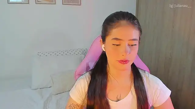 iriswest  online show from March 14, 2:20 am