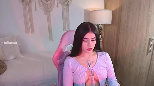 iriswest  online show from December 2, 1:33 am