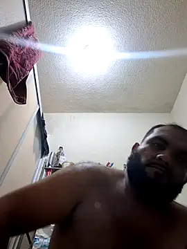 Snapshot of rustermen chatting on July 2, 9:43 pm rustermen online show from July 2, 9:43 pm