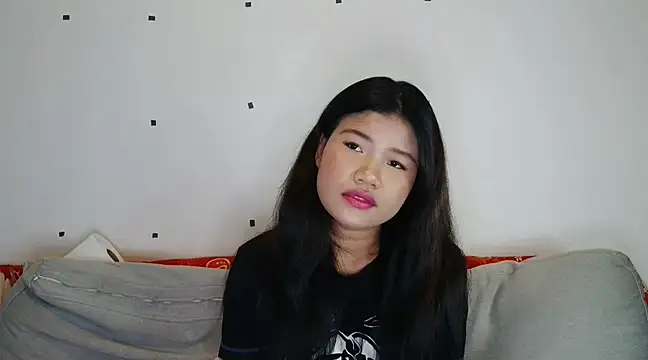 Snapshot of jhon_gade chatting on March 19, 4:14 am jhon gade online show from March 19, 4:14 am