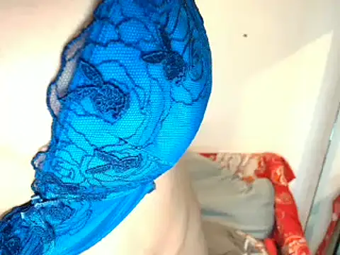 Snapshot of jhon_gade chatting on October 15, 4:34 am jhon gade online show from October 15, 4:34 am