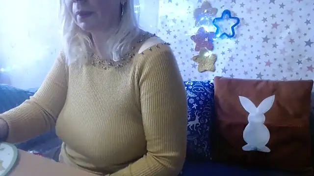 QueenLana online show from January 19, 11:14 am